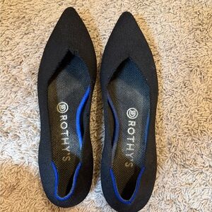 Rothy's Women's Black and Blue Flats